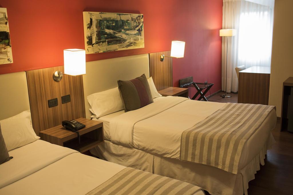Hotel Bicentenario Suites & Spa Сан-Мигель-де-Тукуман Номер фото
