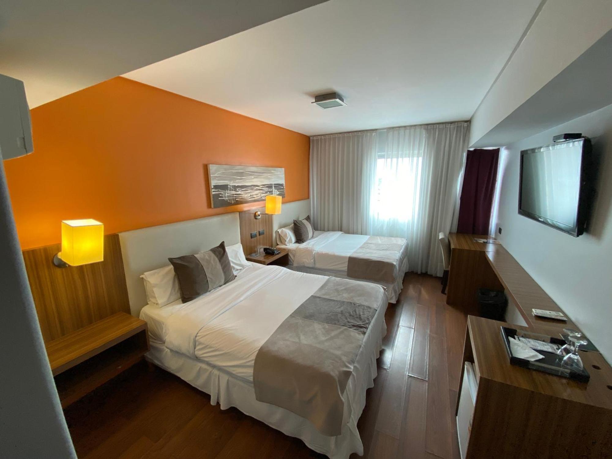 Hotel Bicentenario Suites & Spa Сан-Мигель-де-Тукуман Экстерьер фото